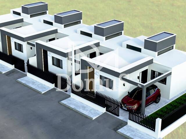 #898 - Casa para Venda em Toledo - PR