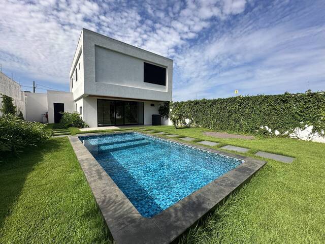 #113 - Casa para Venda em Toledo - PR - 1