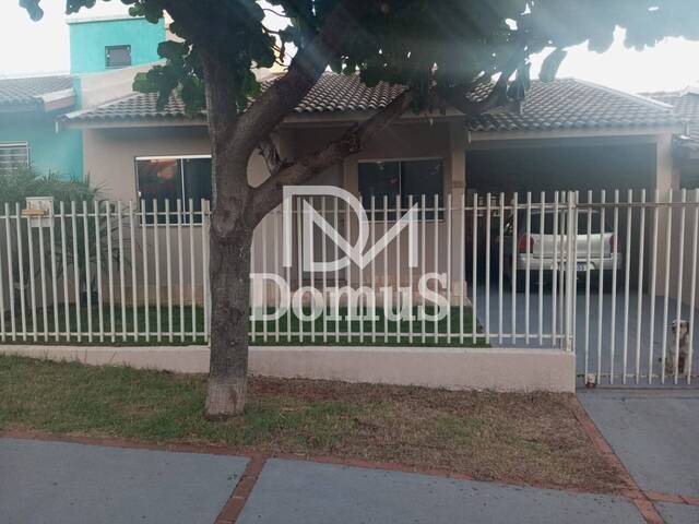#197 - Casa para Venda em Toledo - PR