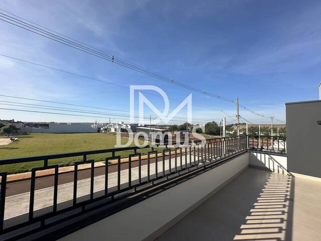 #167 - Casa para Venda em Toledo - PR - 2