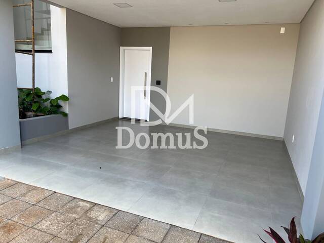 #280 - Casa para Venda em Toledo - PR