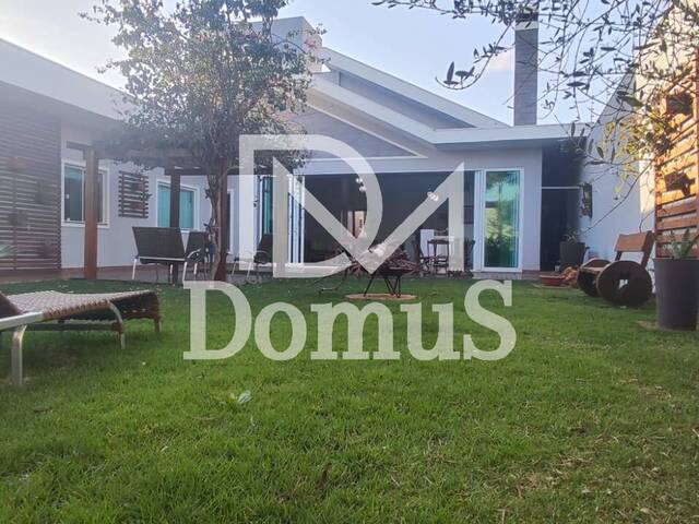 #278 - Casa para Venda em Toledo - PR