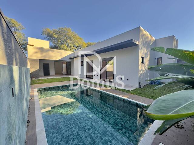 #101 - Casa para Venda em Toledo - PR