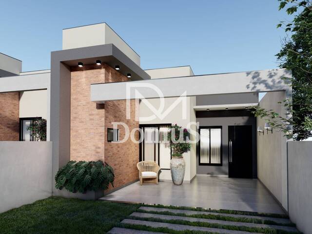 #611 - Casa para Venda em Toledo - PR