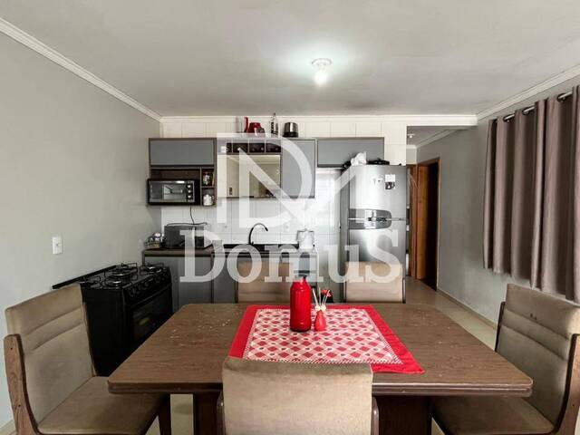 #626 - Apartamento para Venda em Toledo - PR - 2