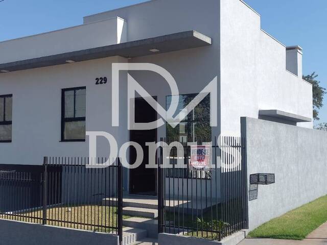 #627 - Casa para Venda em Toledo - PR - 2