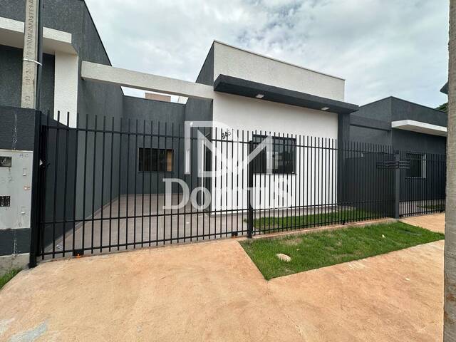 #650 - Casa para Venda em Toledo - PR - 1