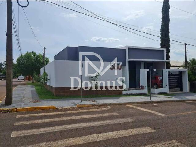 #653 - Casa para Venda em Toledo - PR - 2