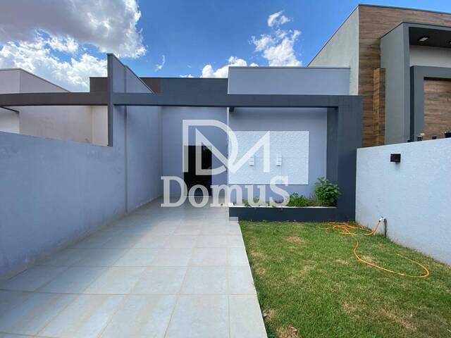 #679 - Casa para Venda em Toledo - PR - 1
