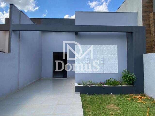 #679 - Casa para Venda em Toledo - PR - 2