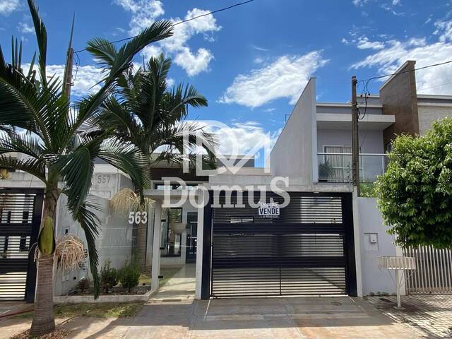 #706 - Casa para Venda em Toledo - PR - 2