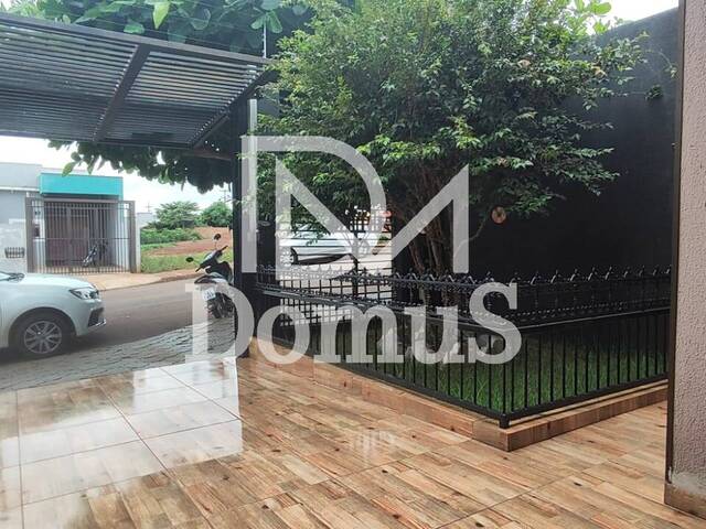 #709 - Casa para Venda em Toledo - PR - 2