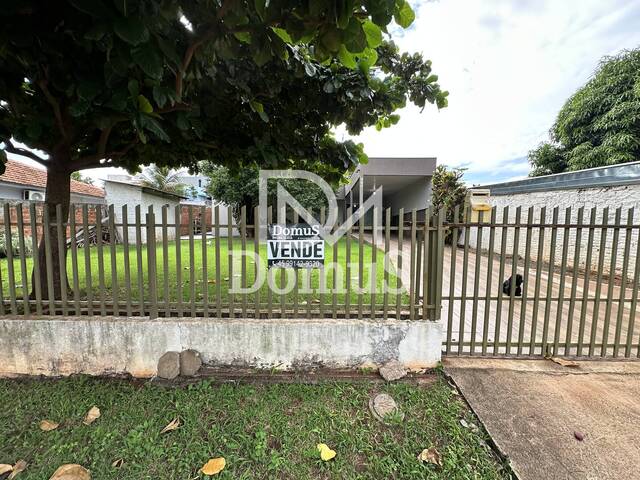 #723 - Casa para Venda em Toledo - PR - 1