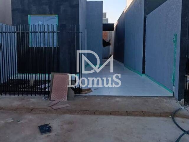 #747 - Casa para Venda em Toledo - PR - 1