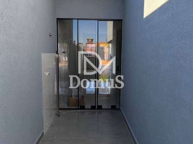 #777 - Casa para Venda em Toledo - PR - 2