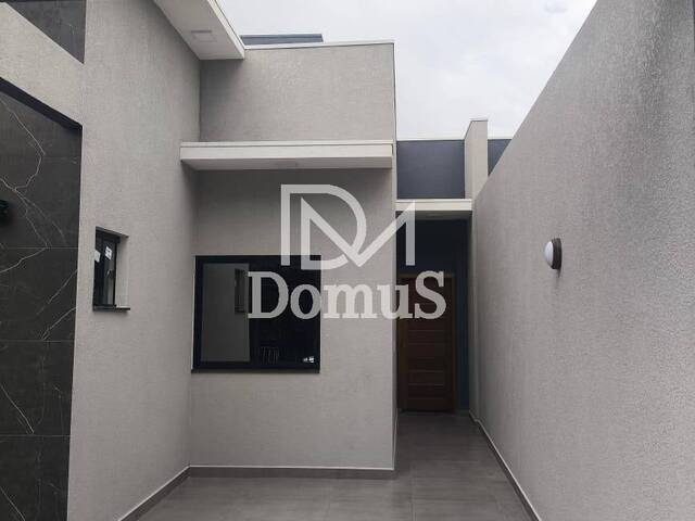 #797 - Casa para Venda em Toledo - PR - 2