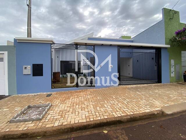#821 - Casa para Locação em Toledo - PR - 2