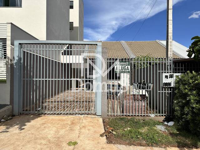 #869 - Casa para Locação em Toledo - PR - 2
