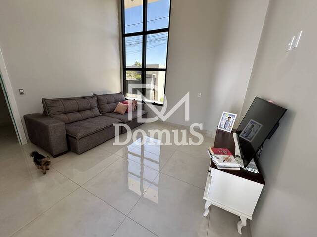 #872 - Casa para Venda em Toledo - PR - 2