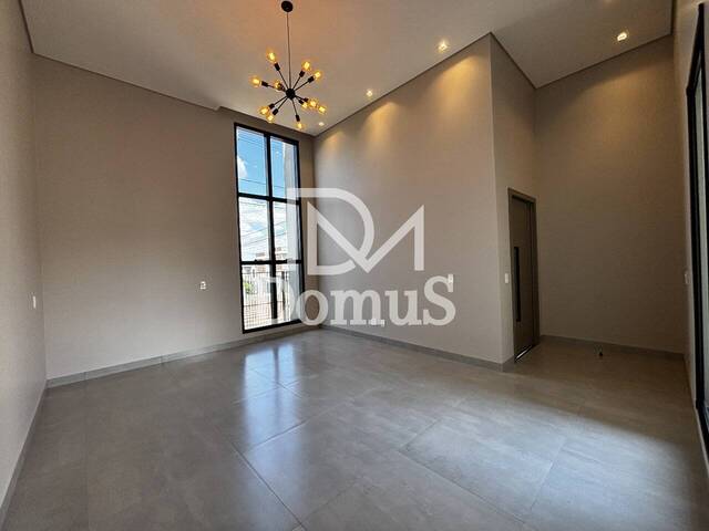 #888 - Casa para Venda em Toledo - PR - 2