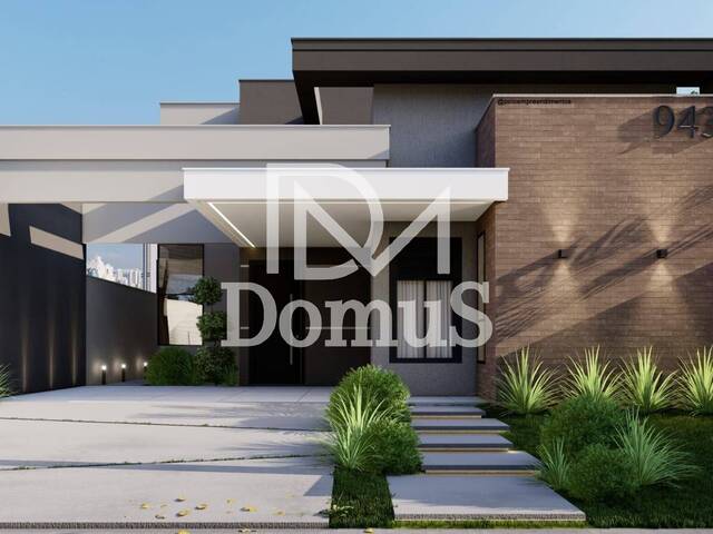 #900 - Casa para Venda em Toledo - PR - 1